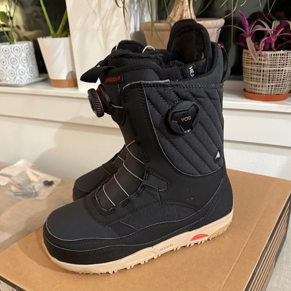 NWT Burton Limelight Women’s Boa Snowboard Boots - Picture 2 of 9